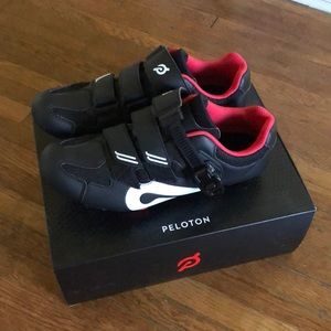 Peloton cycling shoes with SBD clips size 41